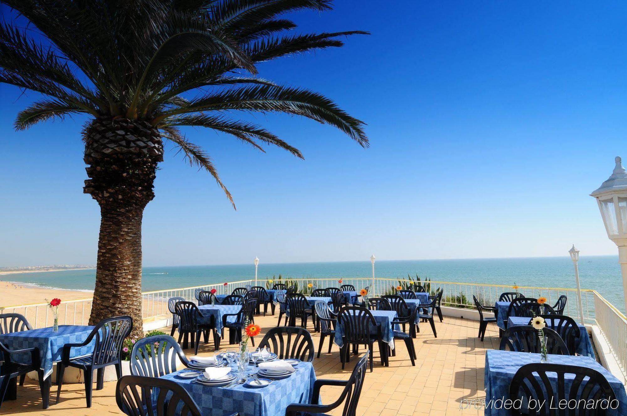 Holiday Inn Algarve - Armacao De Pera, An Ihg Hotel Restaurace fotografie